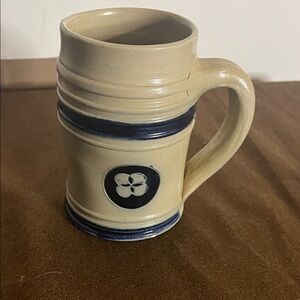 😄vintage Williamsburg Pottery salt glaze mug cobalt blue medallion design